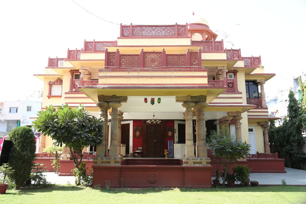 Hotel Siddhartha Palace Ahmedabad Exterior photo